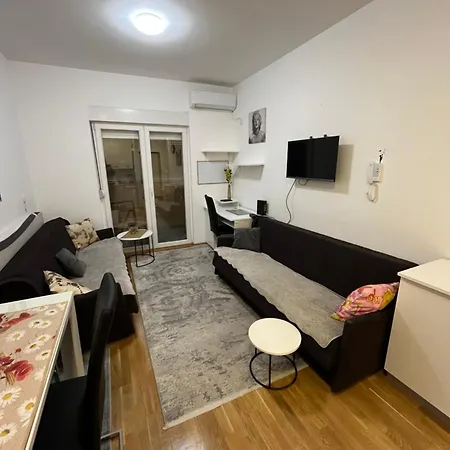 Mirabella Apartment *